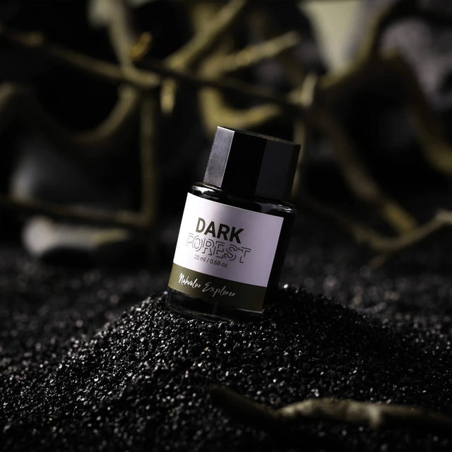 Nahvalur Dark Forest ink - un membrete