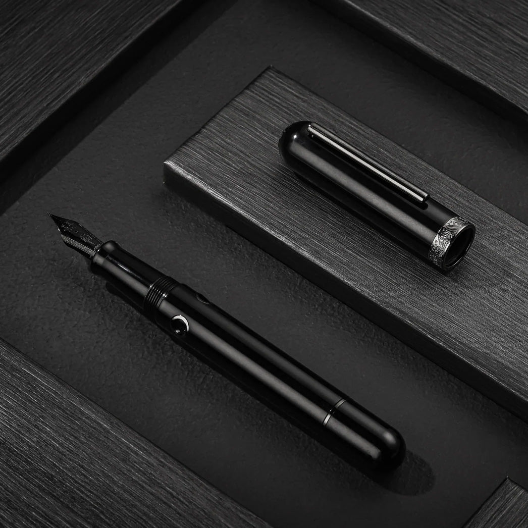 Nahvalur Nautilus Cephalopod Black – Pluma Fuente - un membrete