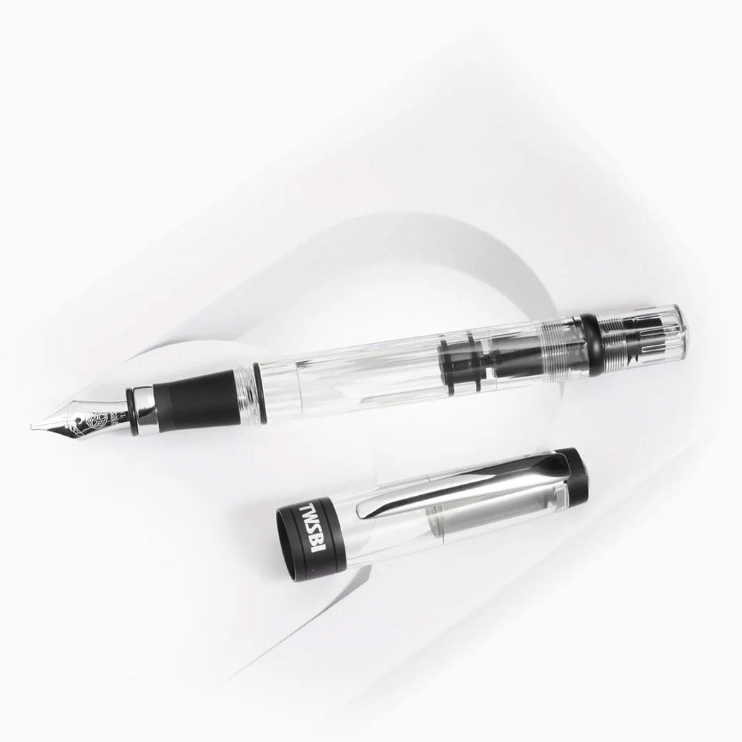 TWSBI Diamond 580ALR Black Fountain Pen - un membrete