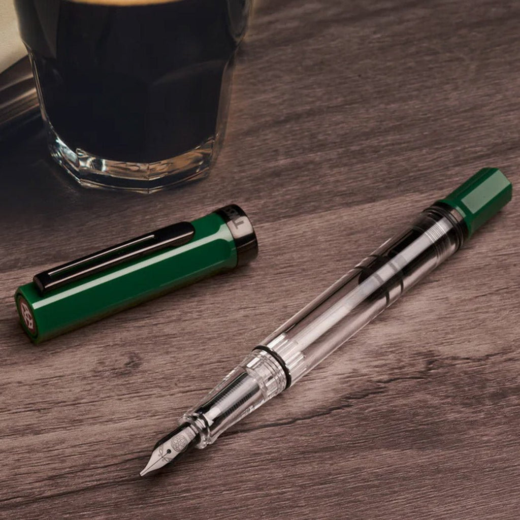 TWSBI ECO Irish Green w/Oynx Fountain Pen - un membrete