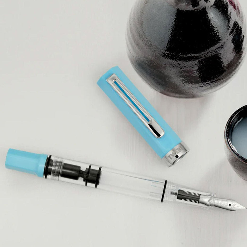 TWSBI ECO Sky Blue Fountain Pen - un membrete