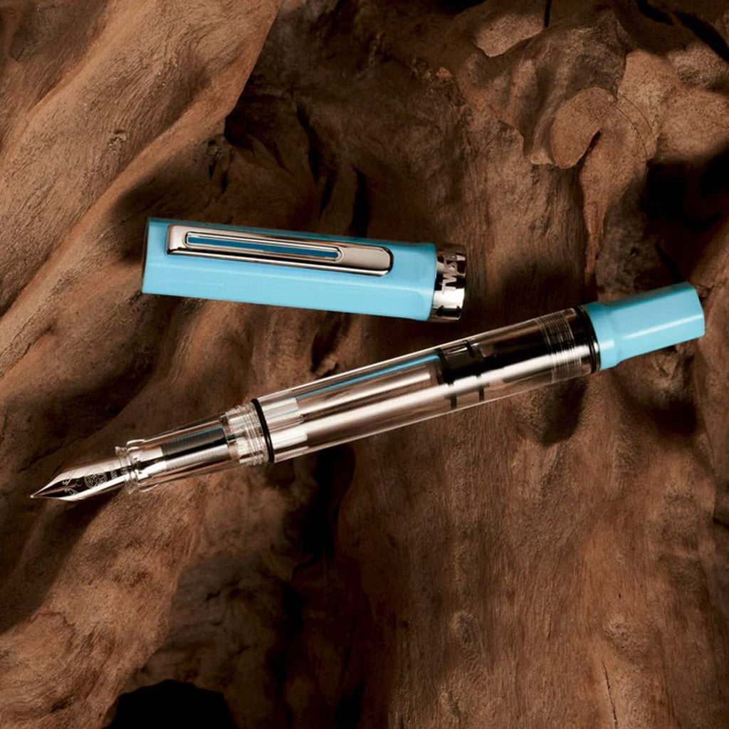 TWSBI ECO Sky Blue Fountain Pen - un membrete