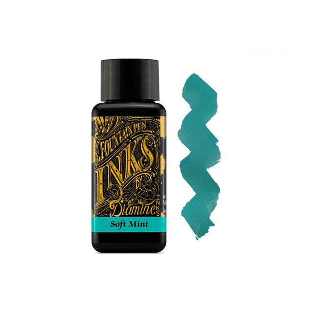 Muestra de tinta Diamine Soft Mint en tonos verde menta claro y turquesa, con variaciones tonales sobre papel blanco.