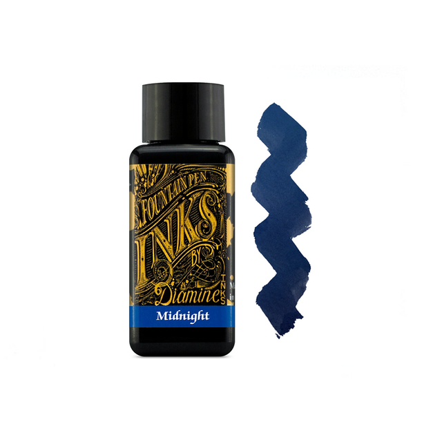 Muestra de tinta Diamine Midnight color azul medianoche profundo, con reflejos oscuros sobre papel blanco.