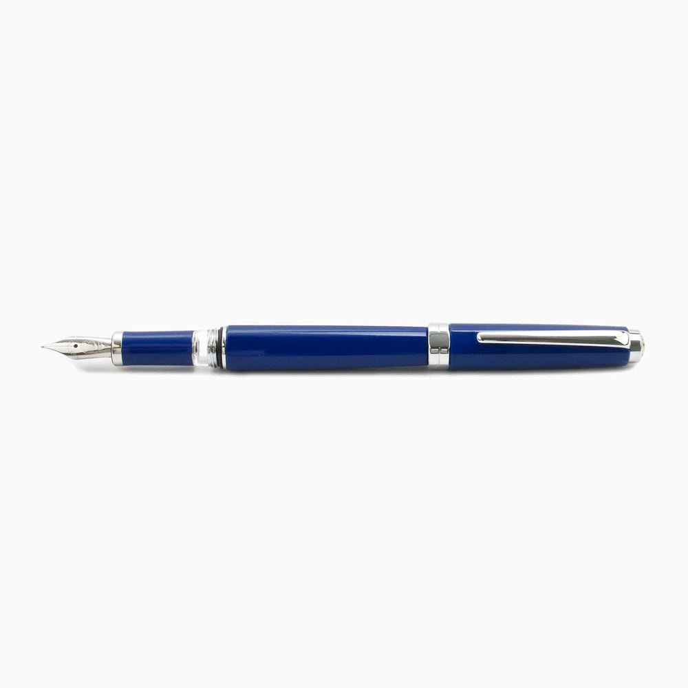 TWSBI Classic Sapphire Fountain Pen - un membrete