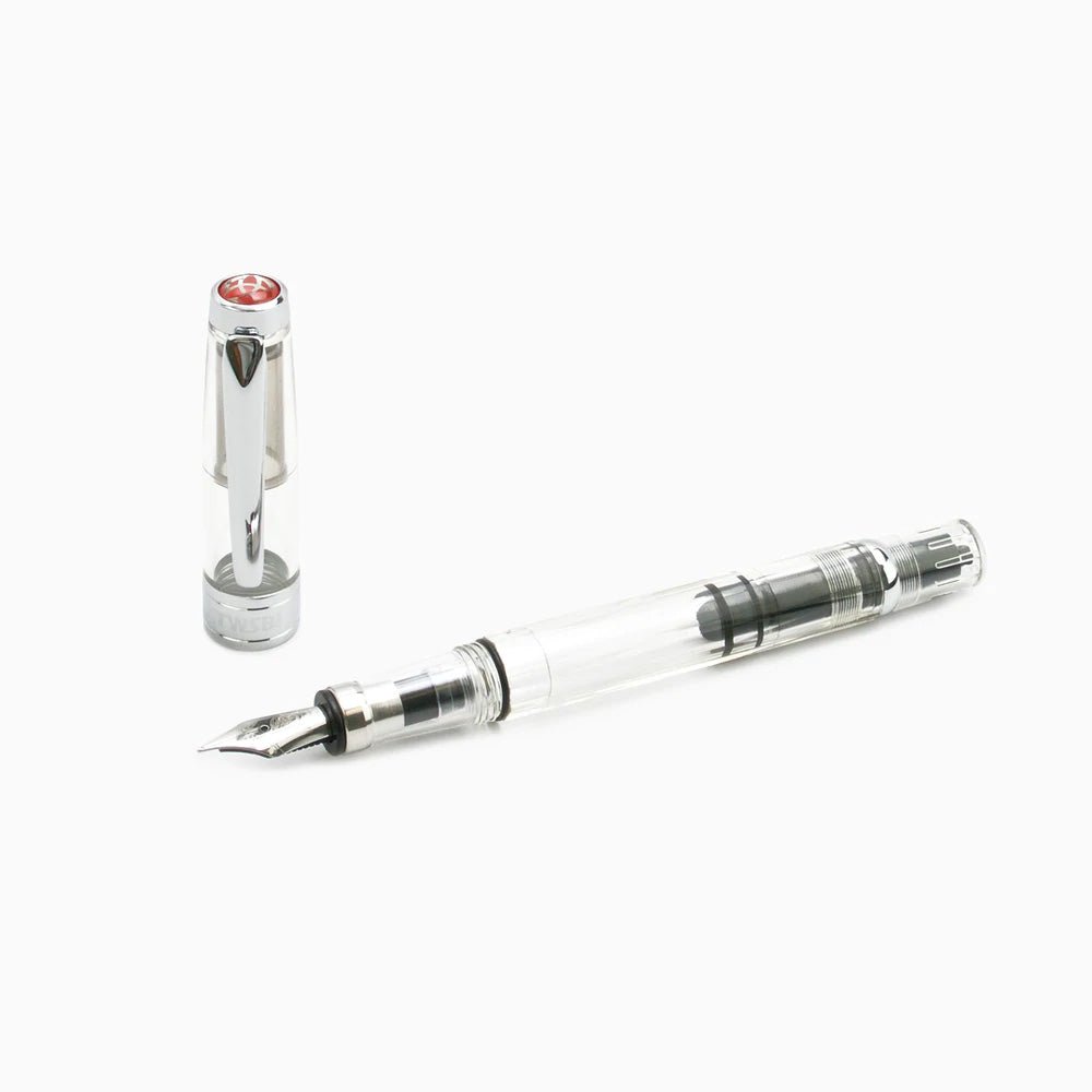 TWSBI Diamond 580 Clear Fountain Pen - un membrete