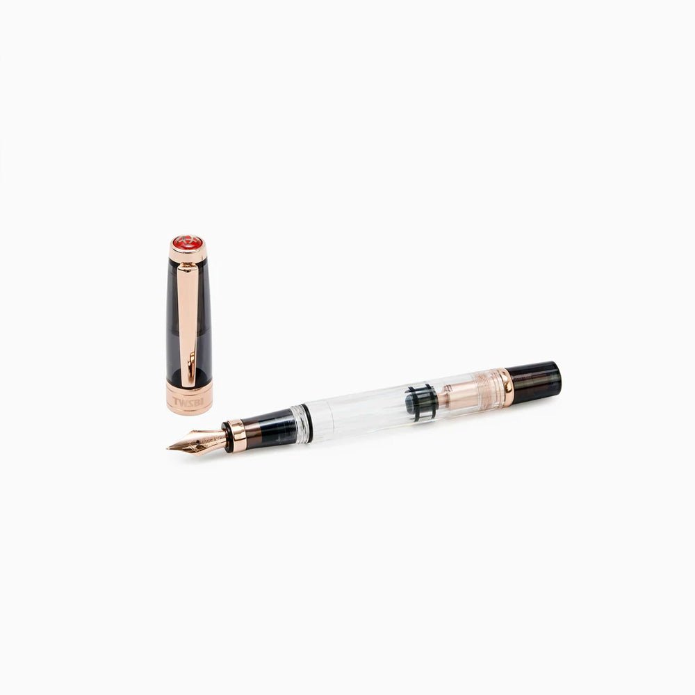 TWSBI Diamond 580 Smoke Rose Gold II Fountain Pen - un membrete