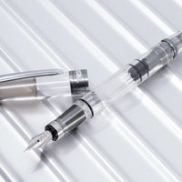 TWSBI Diamond 580ALR Nickel Gray Fountain Pen - un membrete