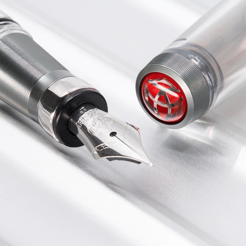 TWSBI Diamond 580ALR Nickel Gray Fountain Pen - un membrete