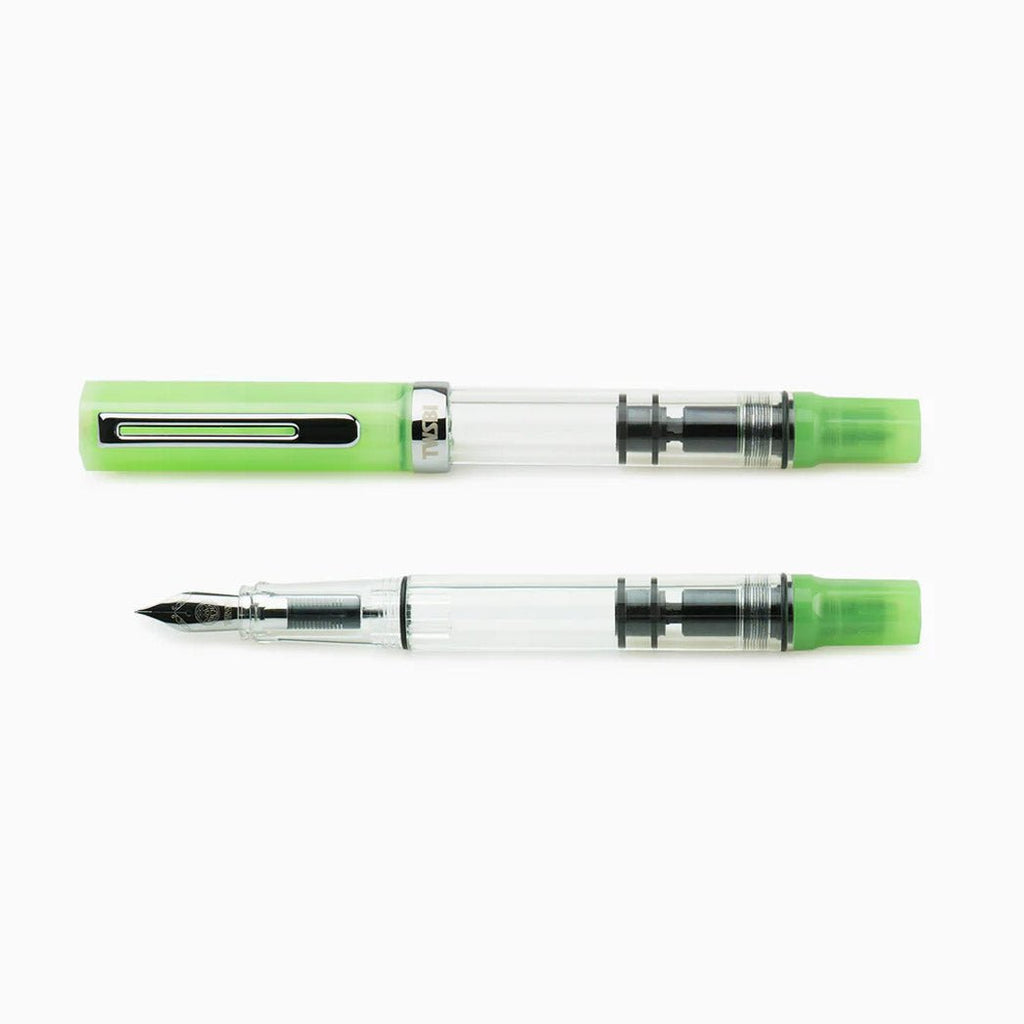 TWSBI Eco Glow Green Fountain Pen - un membrete