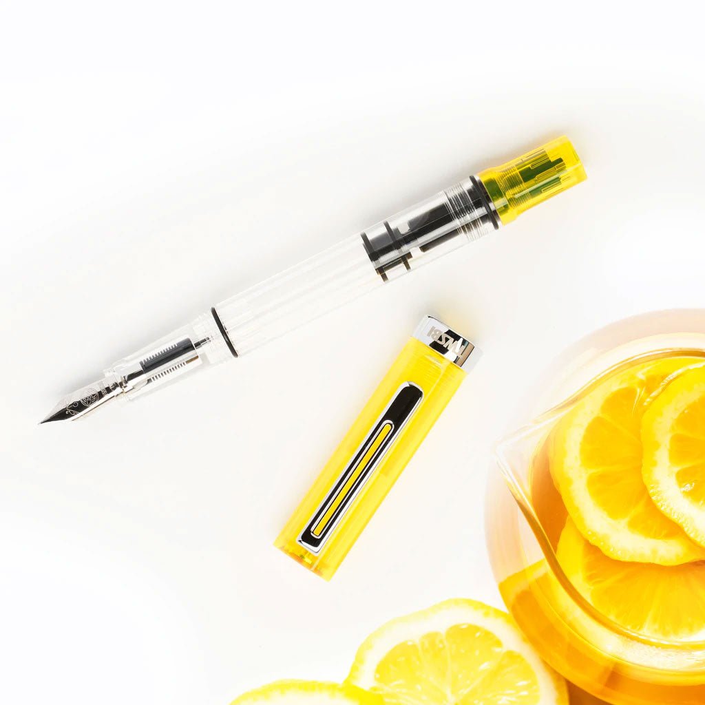 TWSBI Eco Transparent Yellow Fountain Pen - un membrete