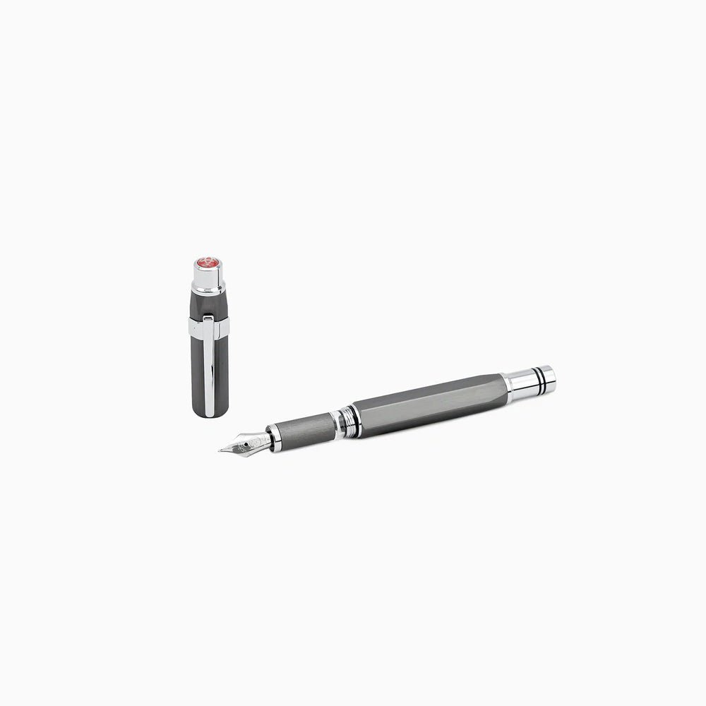 TWSBI Precision Gunmetal Fountain Pen - un membrete