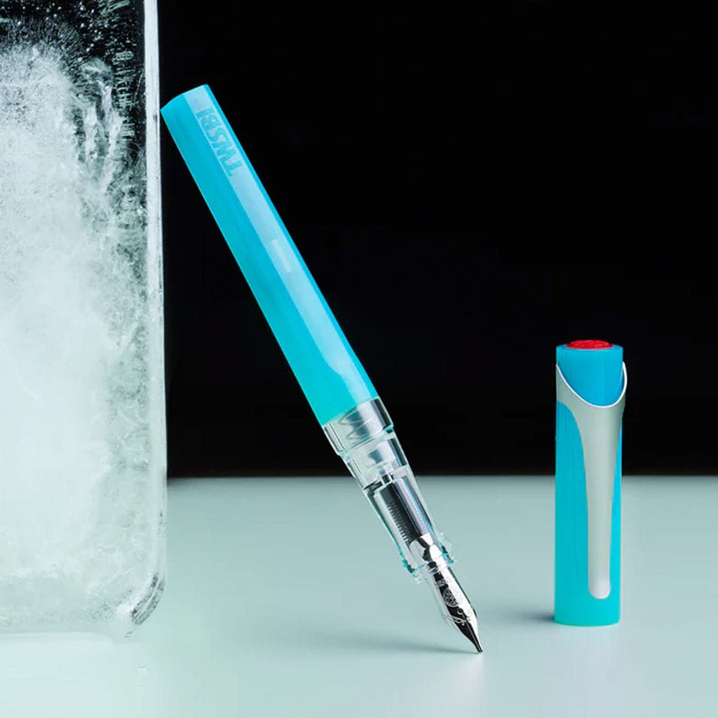 TWSBI SWIPE Ice Blue Fountain Pen - un membrete