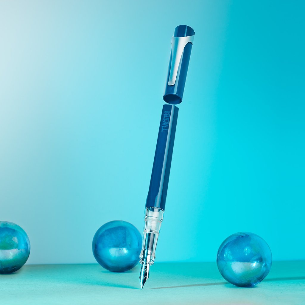 TWSBI SWIPE Prussian Blue Fountain Pen - un membrete