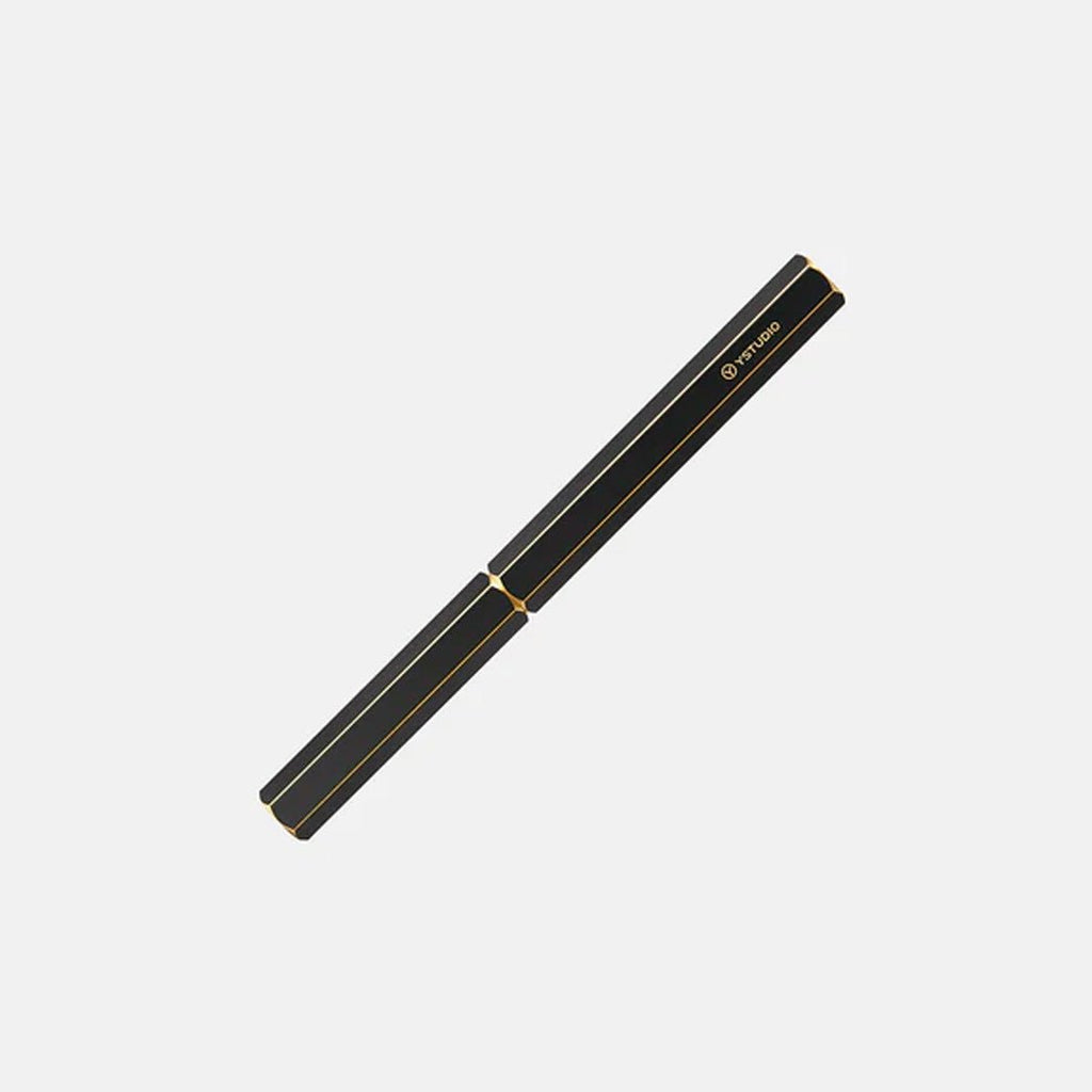 Y Studio Classic Revolve Black M Fountain Pen - un membrete