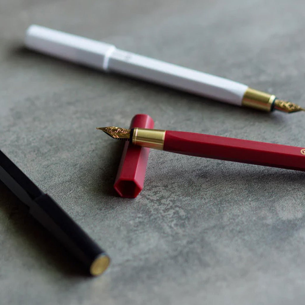 Y Studio Resin Fountain Pen - un membrete